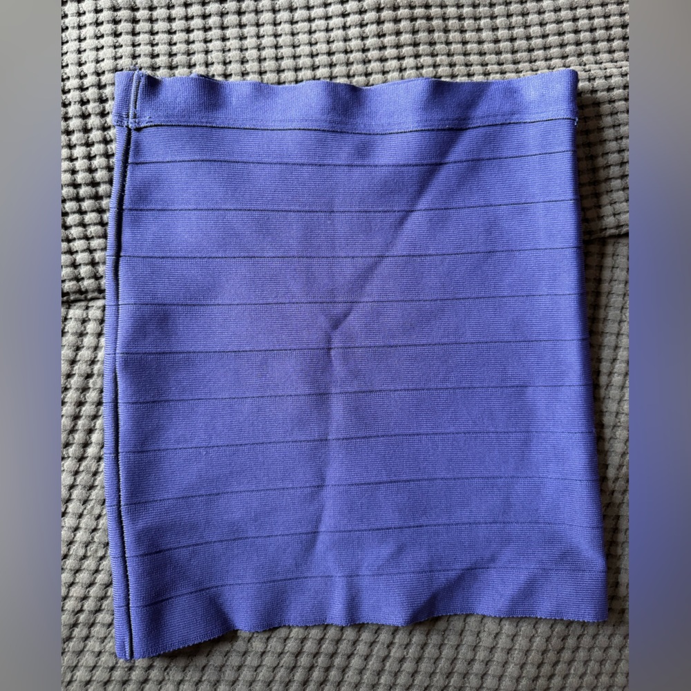 Guess bandage mini skirt, purple size large.